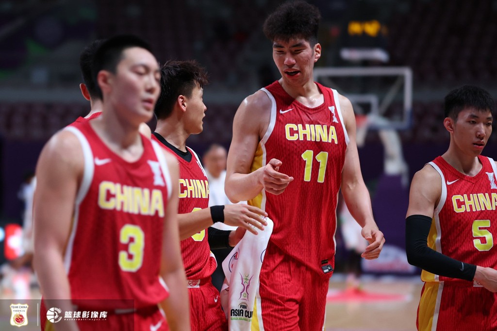 媒体人:指望澳大利亚全场失常不太可能 中国男篮继续拼篮板&三分